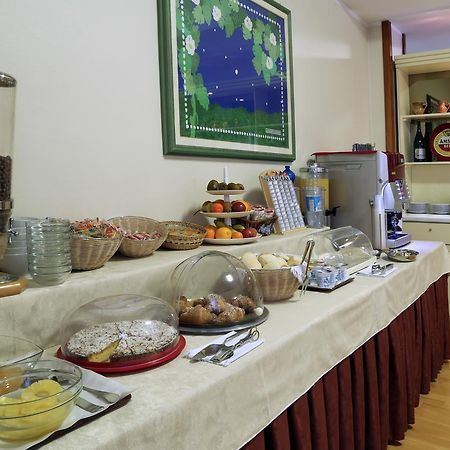 Hotel Cristallo Brescia Esterno foto