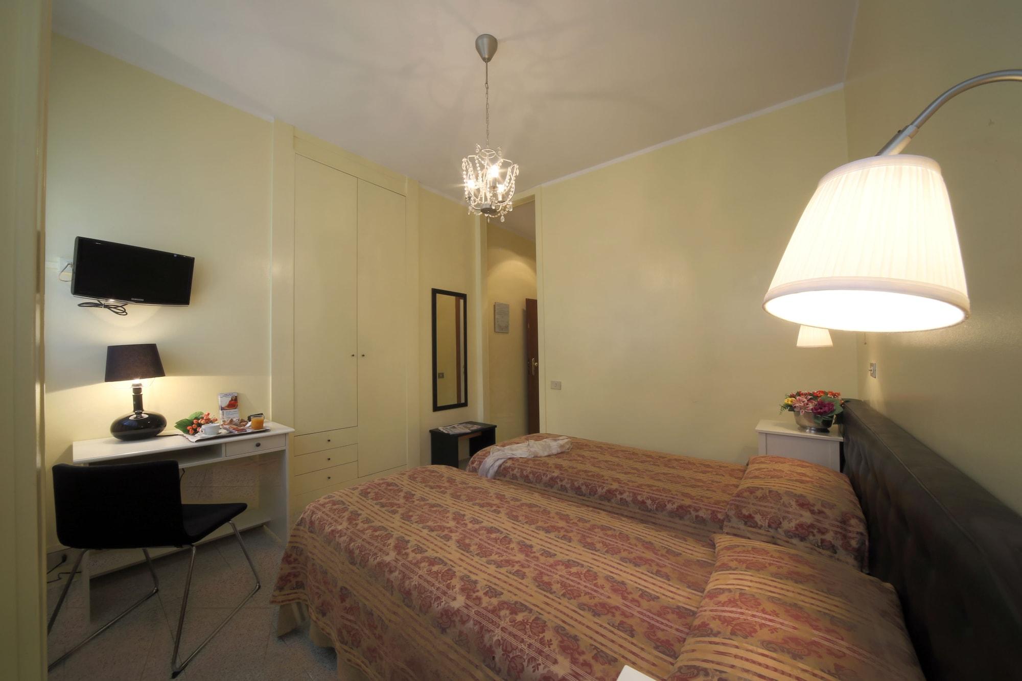 Hotel Cristallo Brescia Esterno foto
