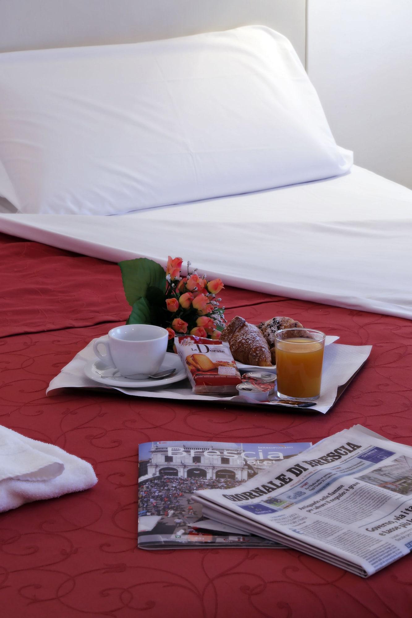 Hotel Cristallo Brescia Esterno foto