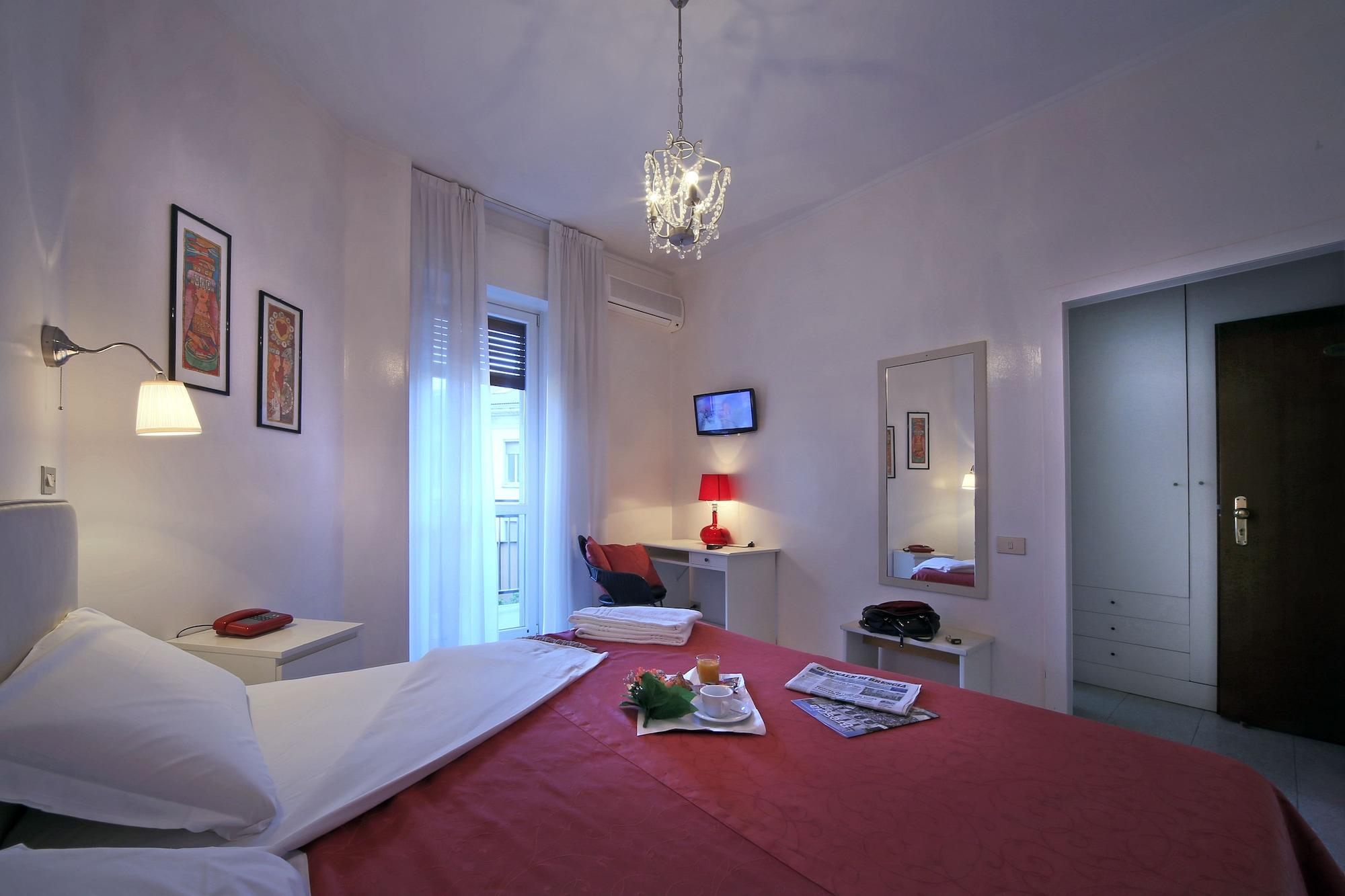 Hotel Cristallo Brescia Esterno foto