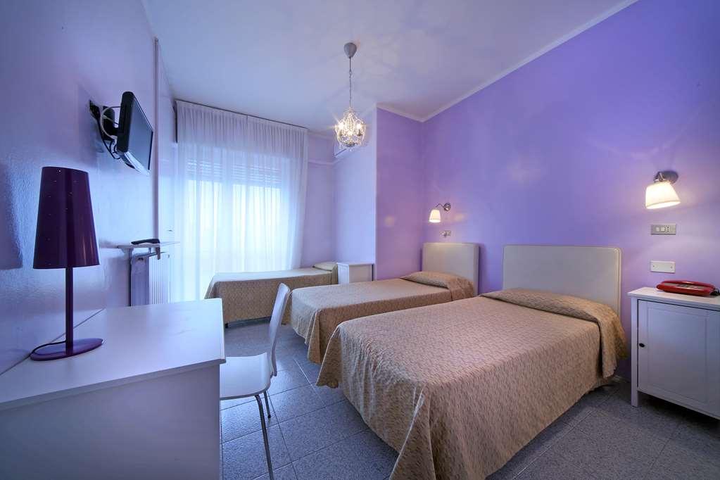 Hotel Cristallo Brescia Camera foto